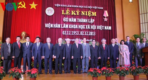 Party leader congratulates Vietnam Academy of Social Sciences - ảnh 2